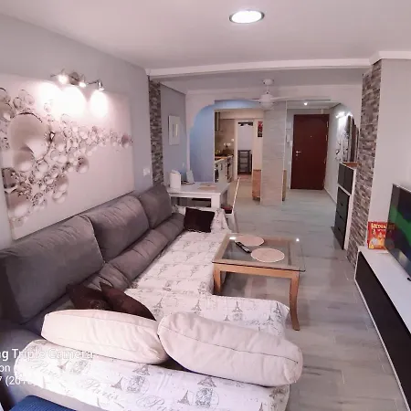 ホームステイ Habitacion Gran Via Alicante