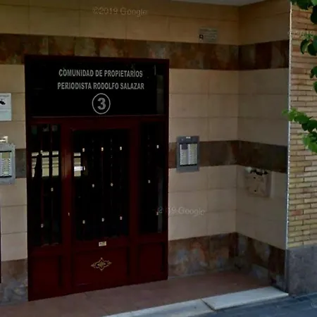Проживание в семье En Un Piso Compartido Gran Via Hospital General *